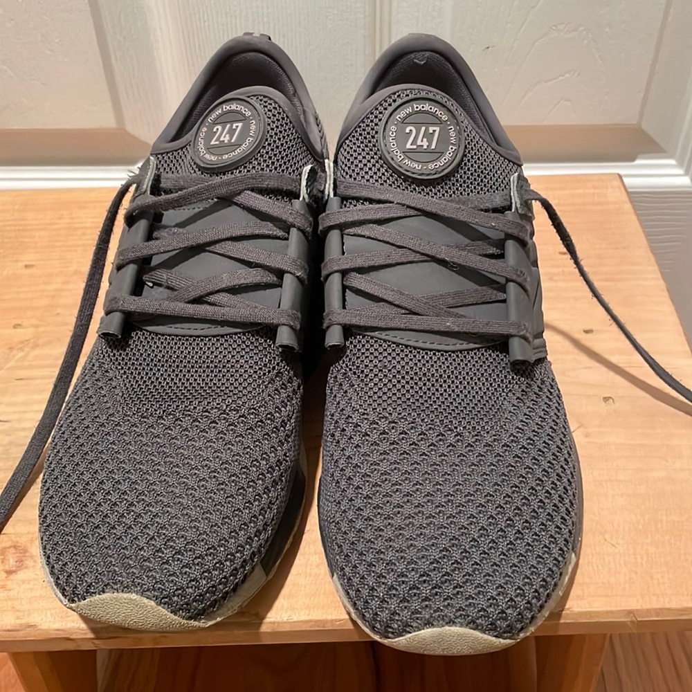 New Balance 247 Men’s tennis shoes